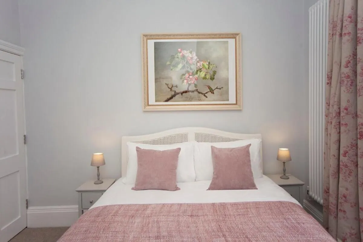 Stylish City Centre Apartment - Bath